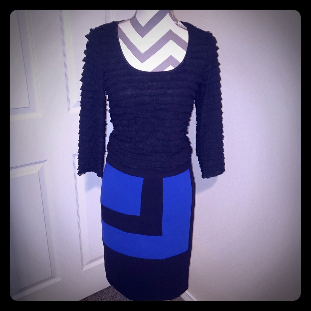 Ruffle Scoop Neck Stretch Top